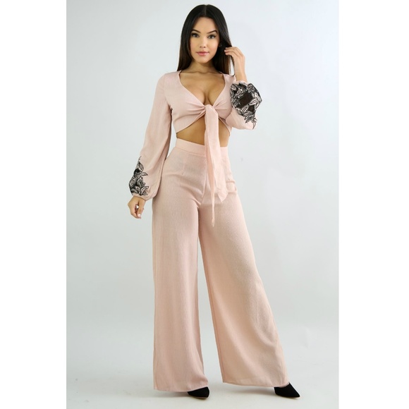 Blush 2 Pc Front Detail Set - Picture 4 of 4